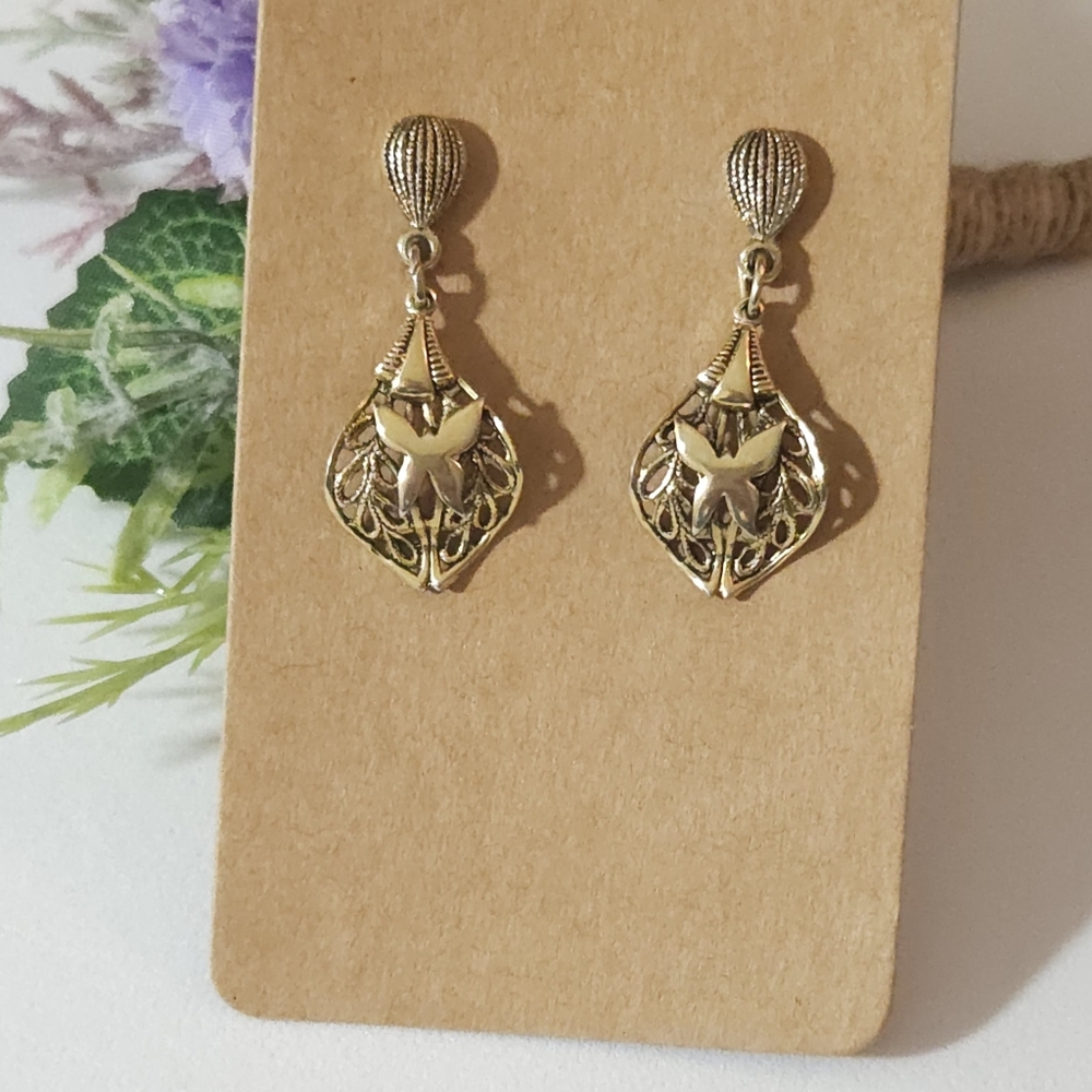 Vintage Gold Plated Butterfly & Leaf Filigree Dangle Earrings - Picture 12 of 13